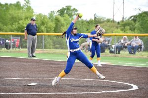 Lions pitcher Pilar Cox. Photo by Nicole Hiedeman.